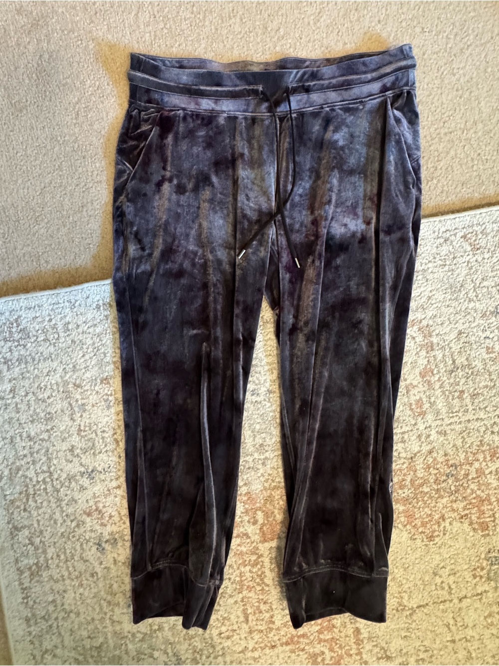 Lululemon Ready to Crush High-Rise Jogger Crop
